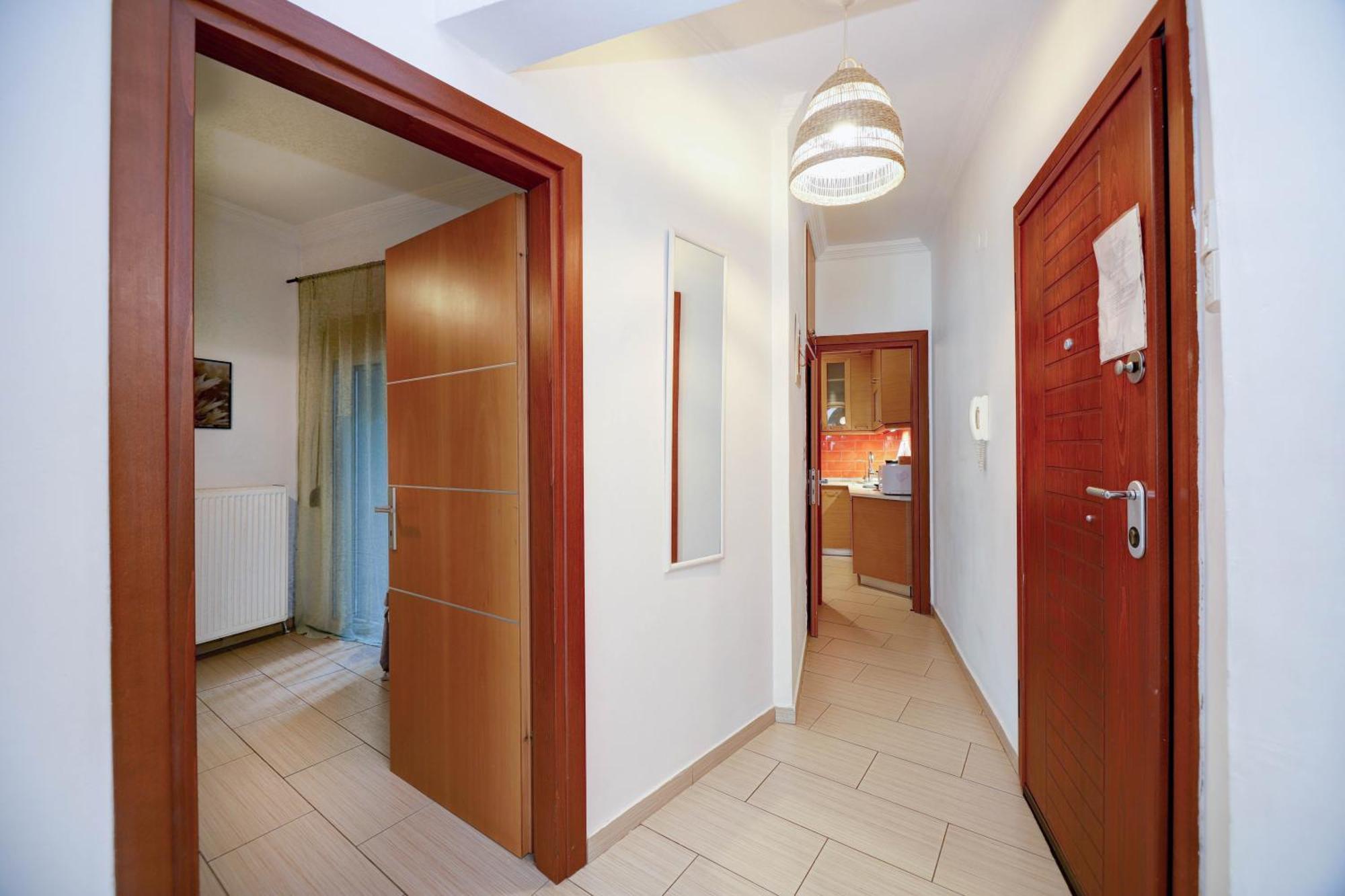 Traveler 85m2 Private Parking Next To Center Apartamento Tessalónica