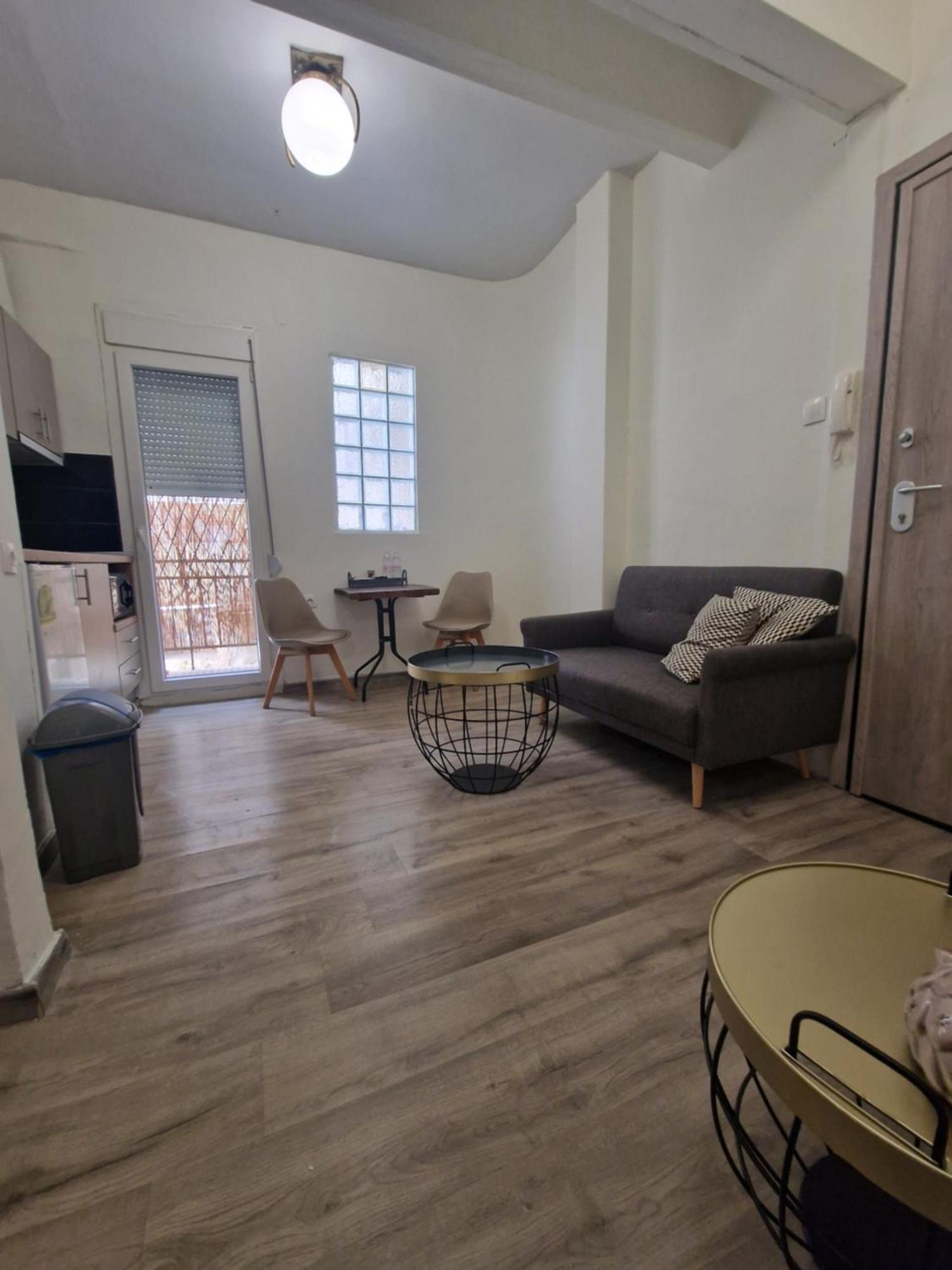 Apartment Closer 