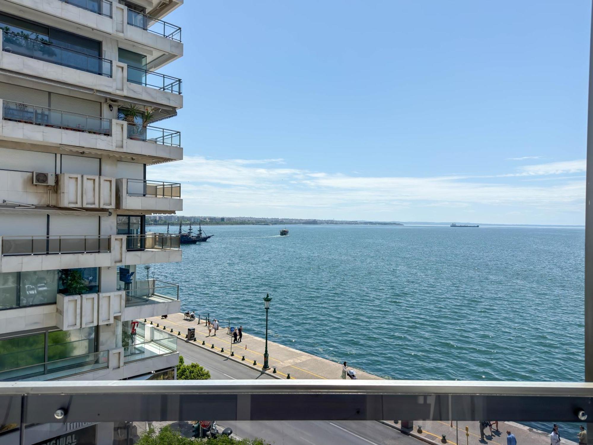 Luxury Sea View Retreat Daire *