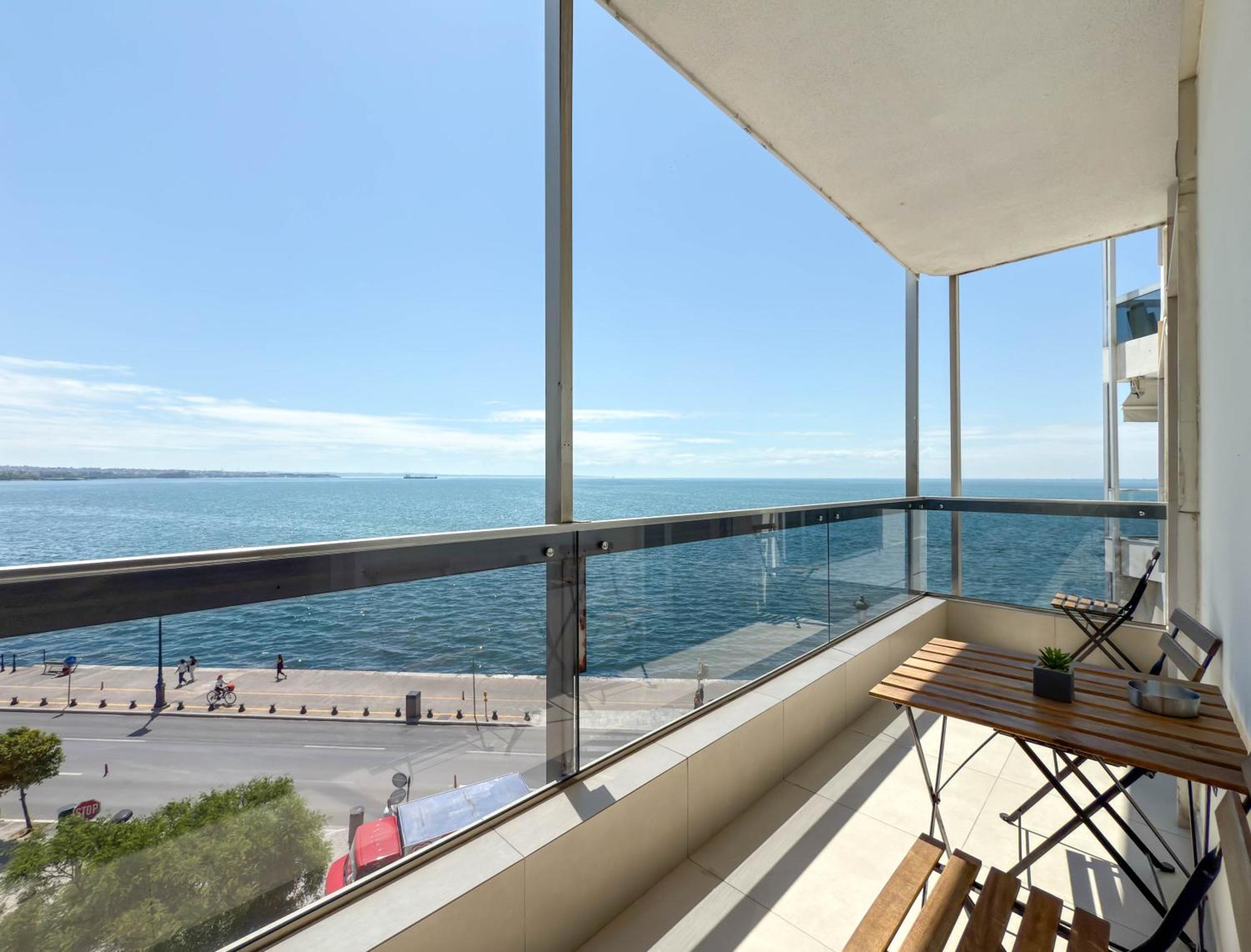 Daire Luxury Sea View Retreat *