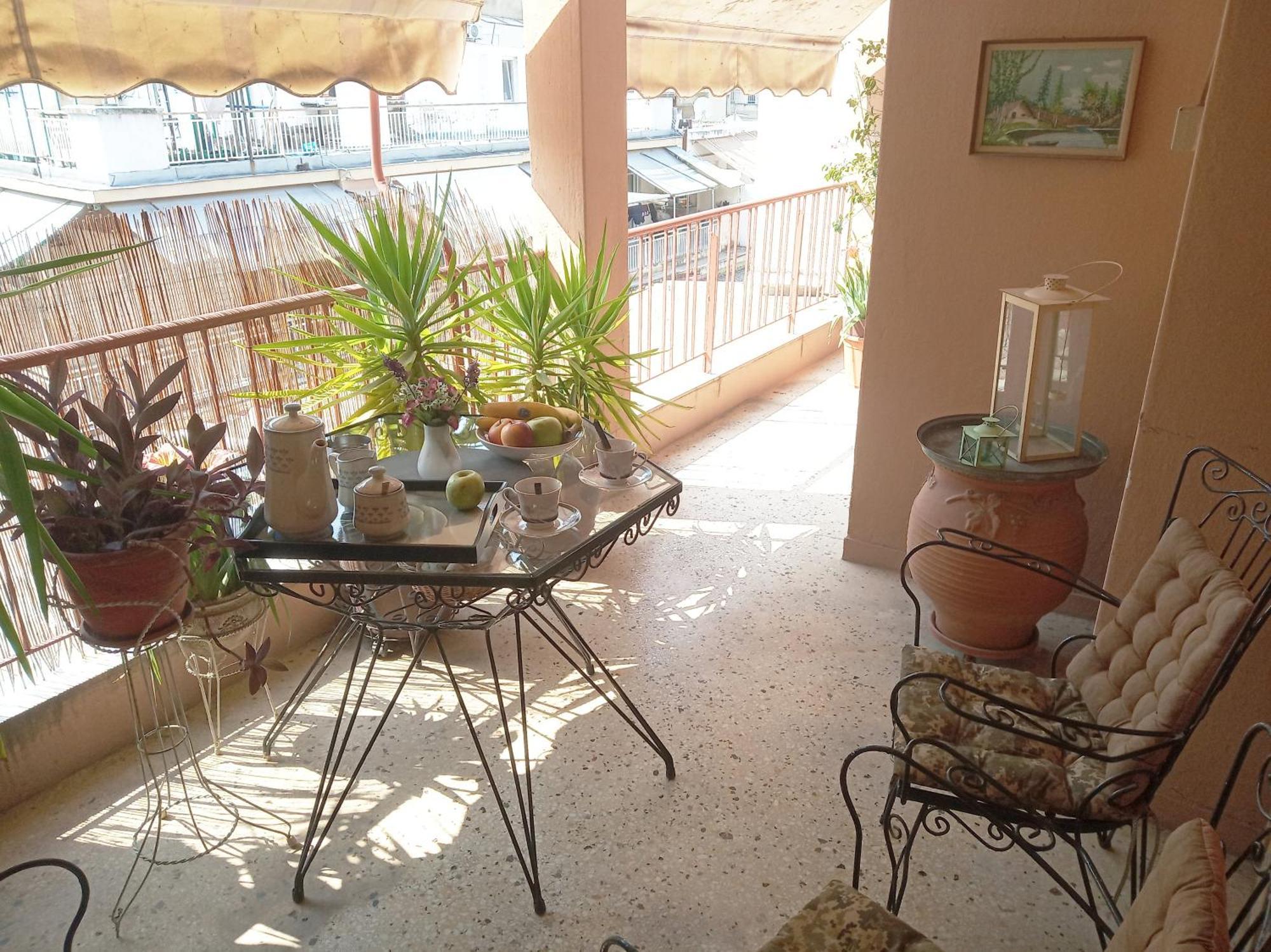 Cosy Penthouse -up To 6 Guests- In The Centre! Apartment *