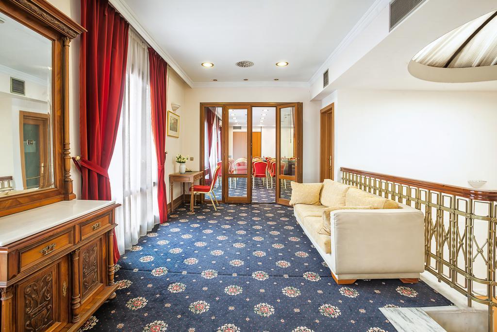 Hotel Minerva Premier 4*