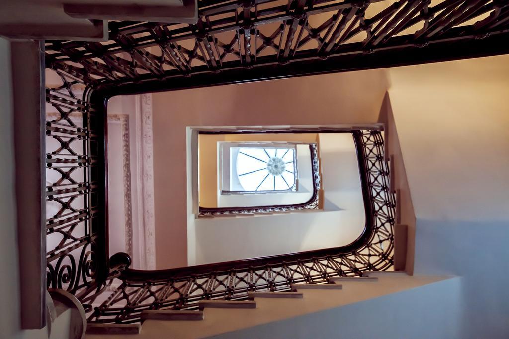 Minerva Premier Hotel