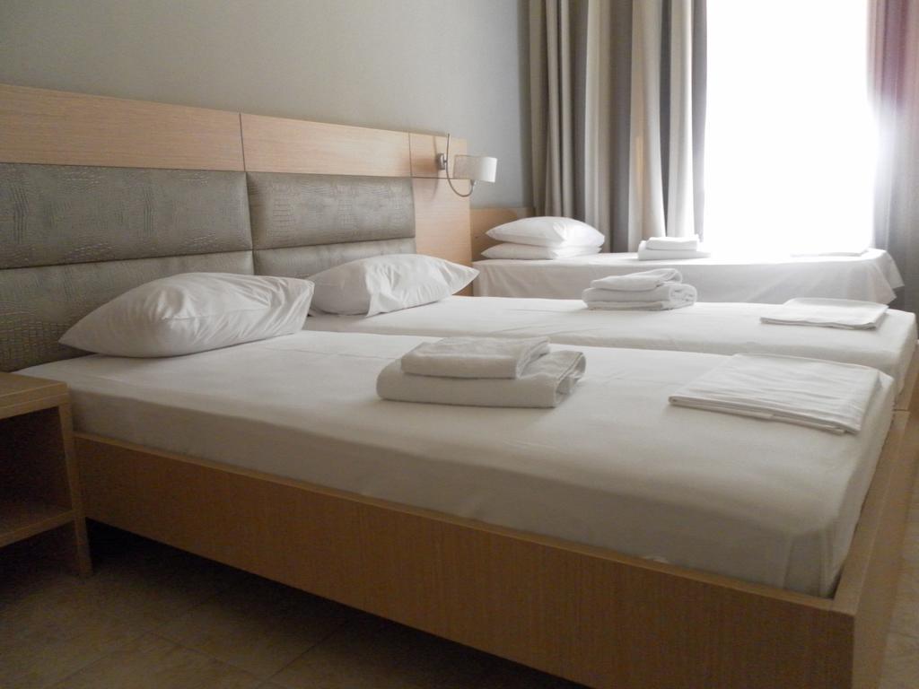 Hotel Esperia 2*