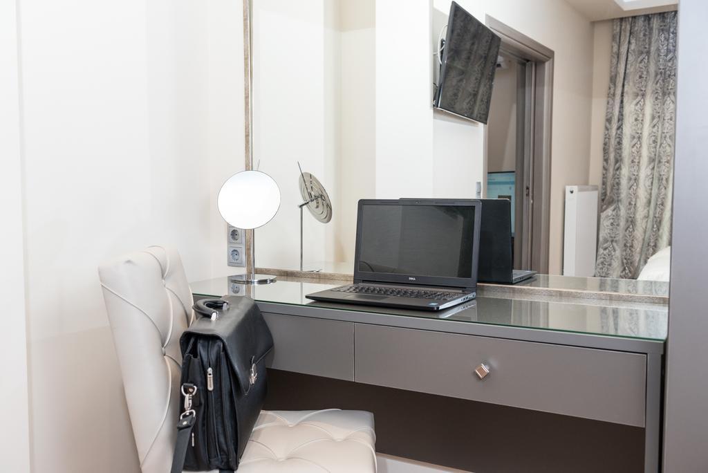 Luxury Living And Thessaloniki