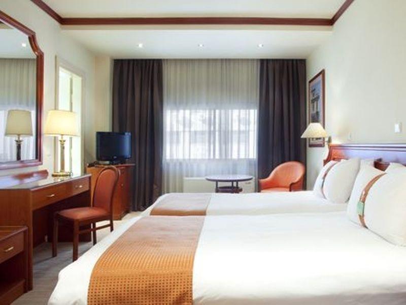 Holiday By Ihg Hotel 5*