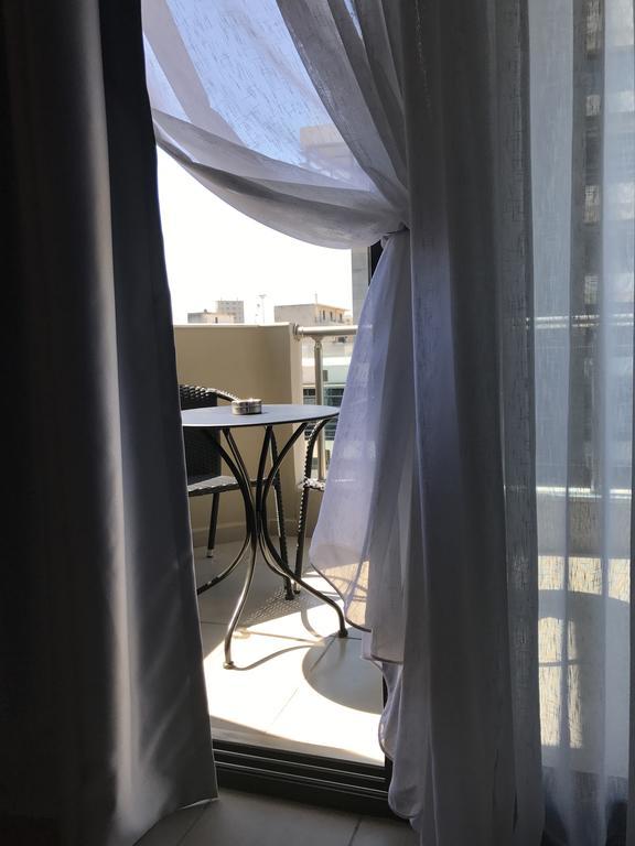 Lion Port Apartment *