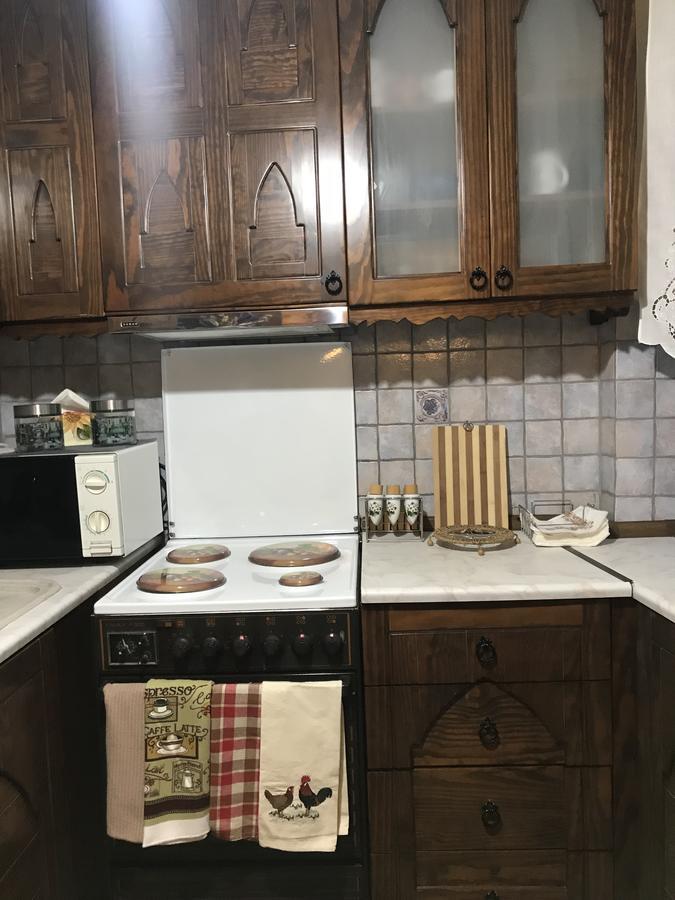 Anna's Traditional Hοme Apartment *