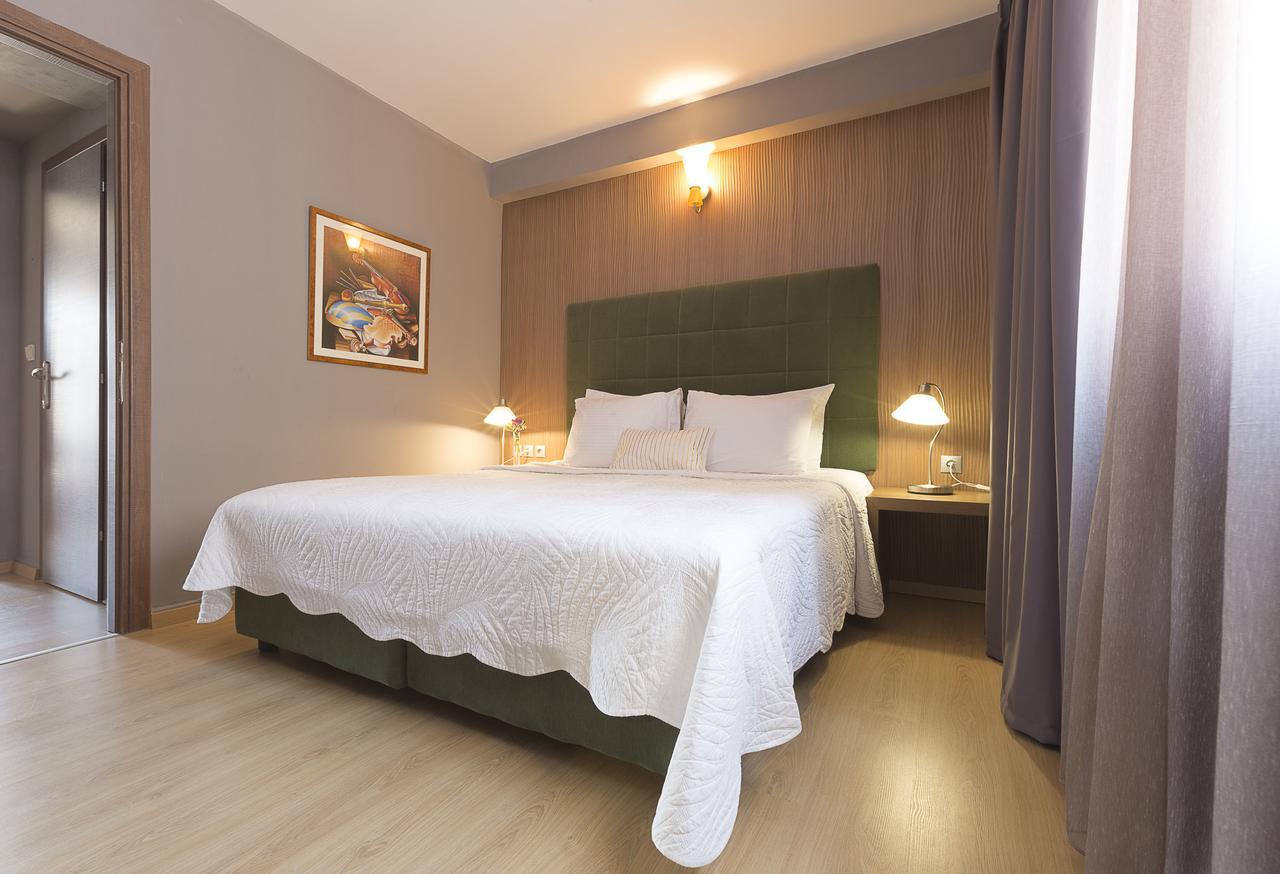 Hotel Plaza Hotel, Philian And 3*