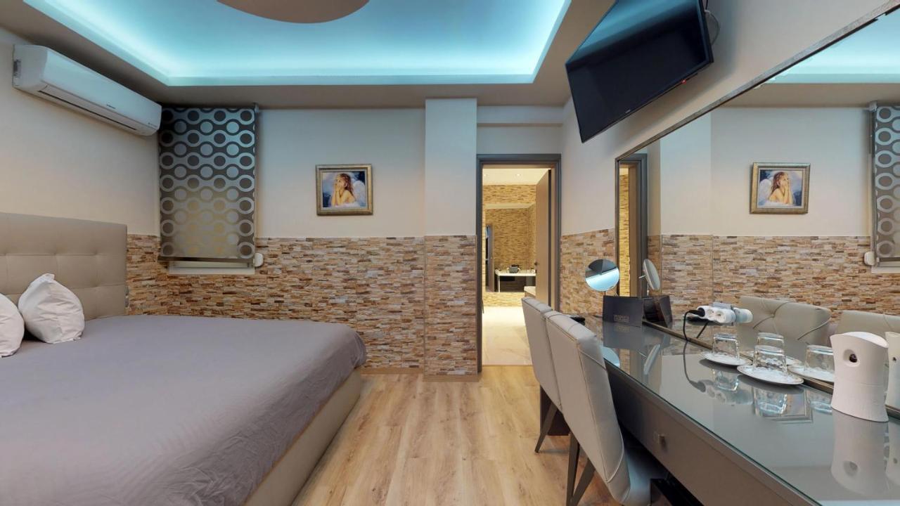 Luxury Living And Apartment *