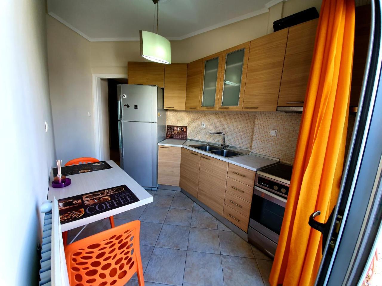 Wood 'N White, Nilie Hospitality Mgmt * Thessaloniki