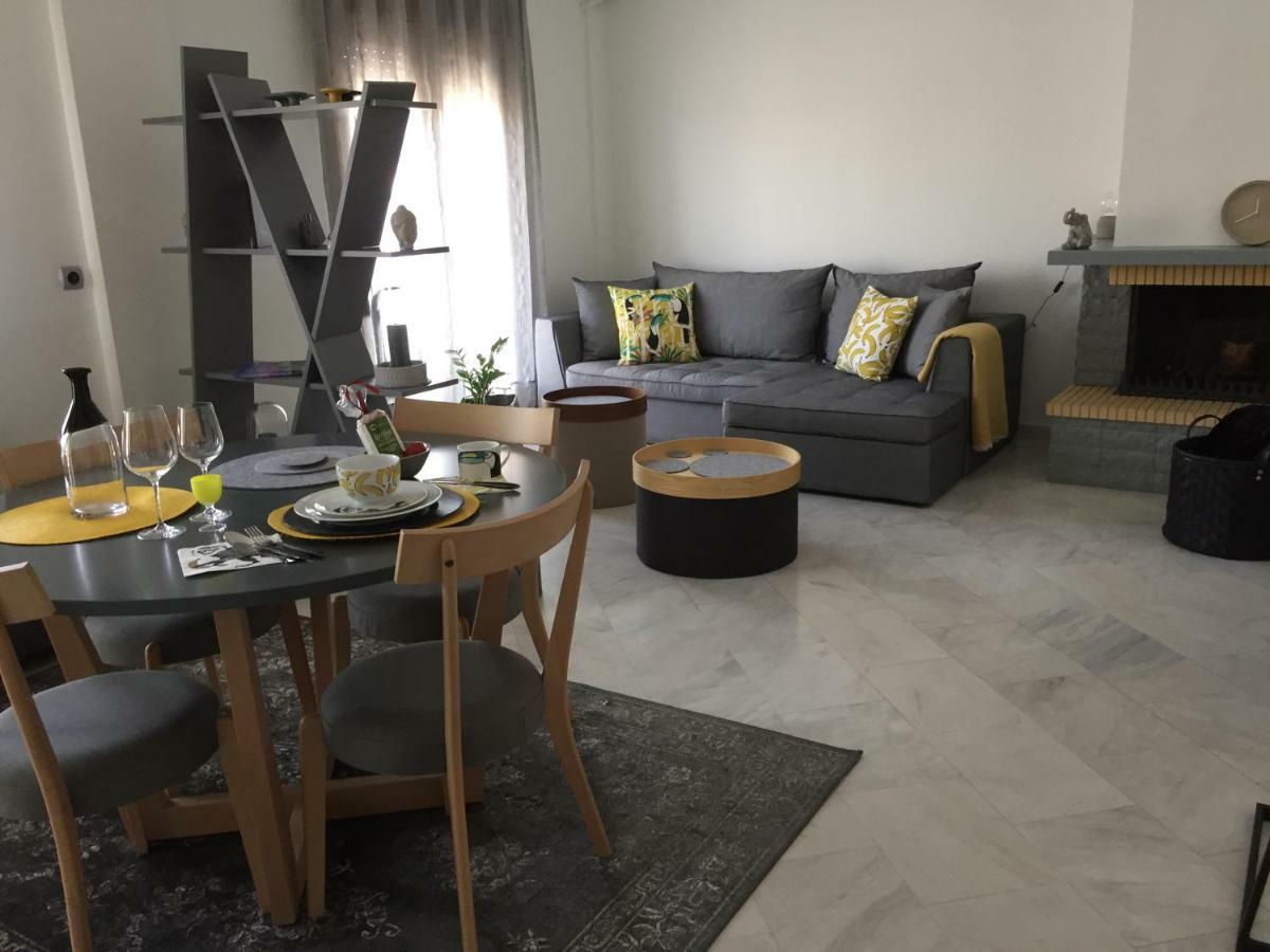 Leoforos 28is Oktovriou * Thessaloniki