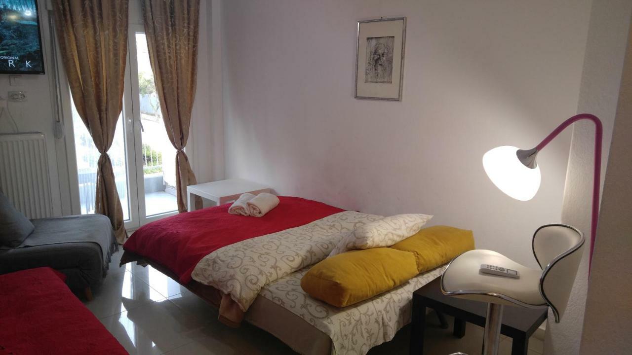 Căn hộ Hedonist Near The Sea *