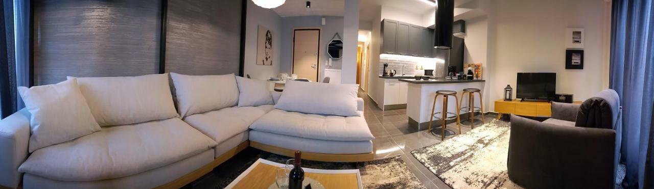 Comely N Gusto Luxury Apts. * Selanik