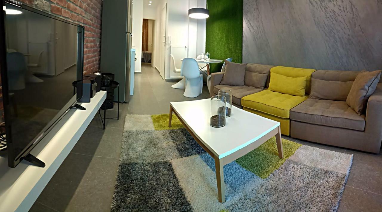 Comely N Gusto Luxury Apts. Daire