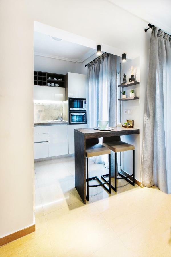 White Rhino White Tower Apartment
