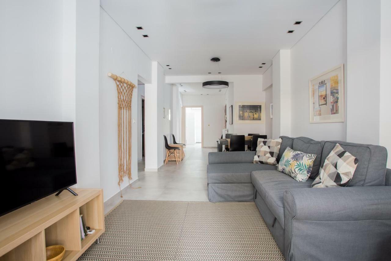 Spacious Unique Luxurious