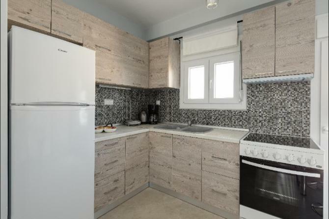 Bright Spacious Two-bedroom