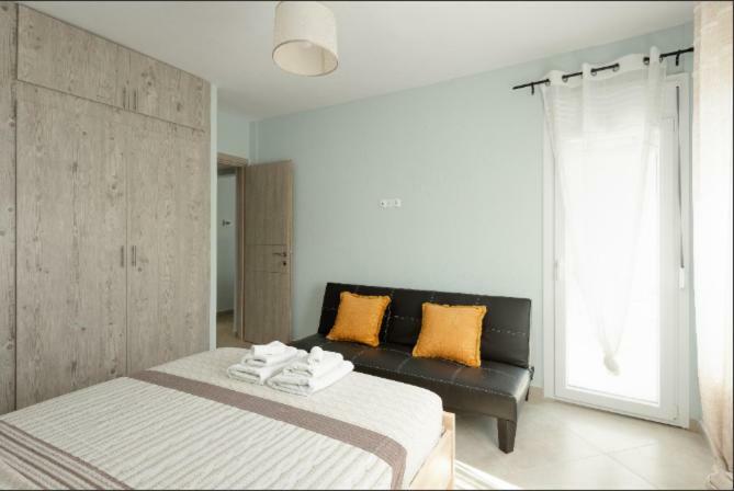 Bright Spacious Two-bedroom Selanik