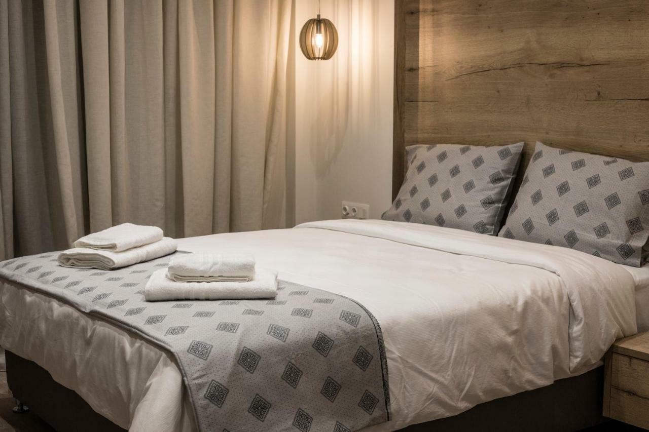 Ornament Suites, Nilie Hospitality Mgmt