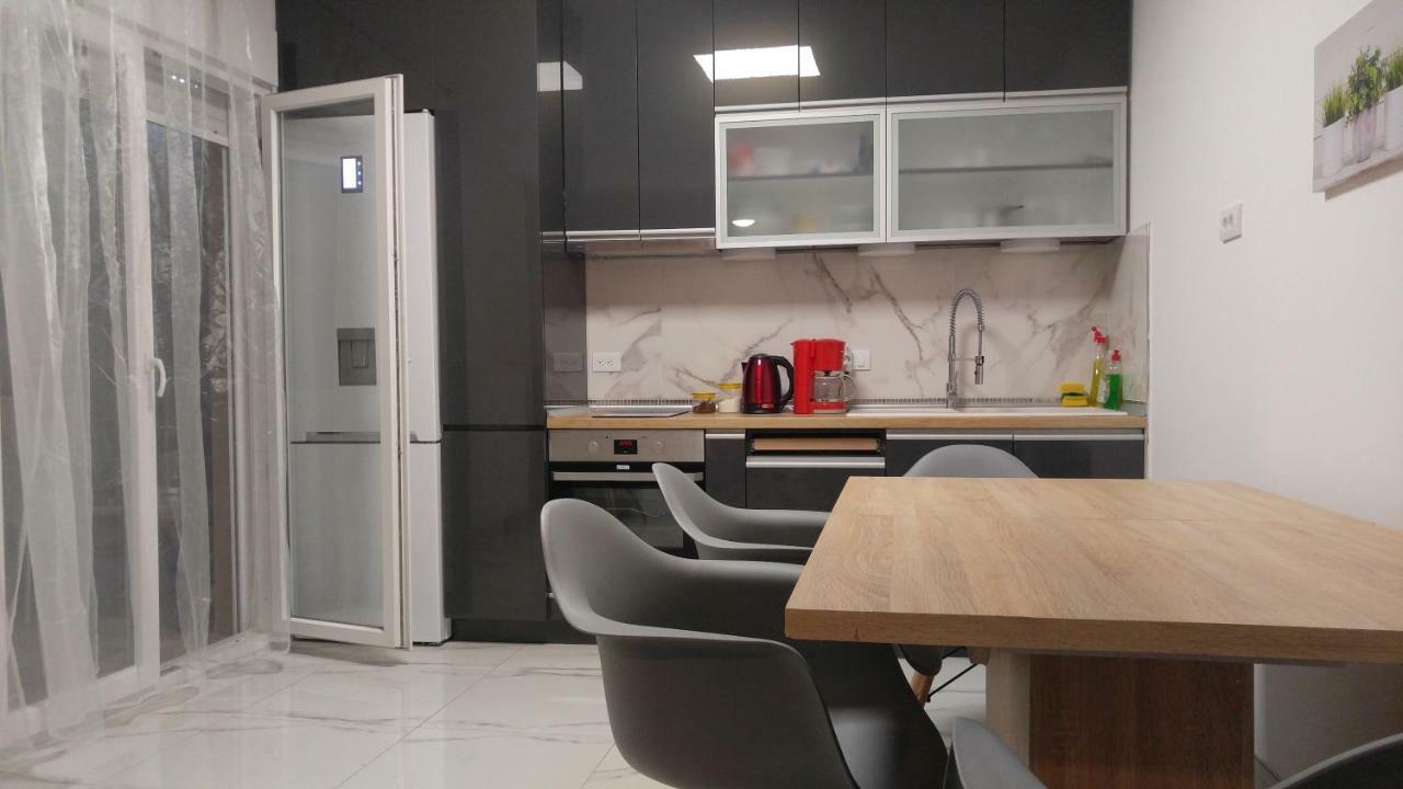 Apartment Relax In 90sqm Close To Airport ,shoping,embriolab Seaside *