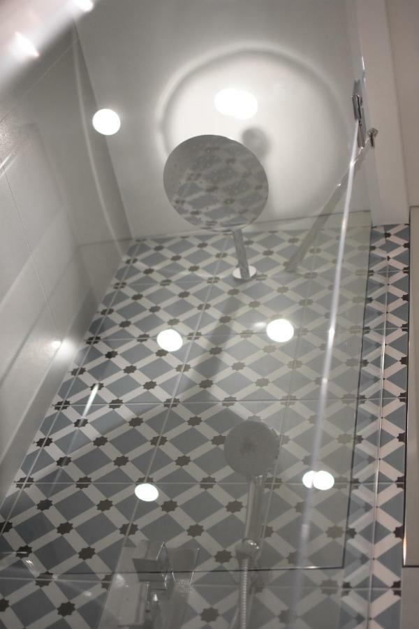 Daire Comely N Gusto Luxury Apts. *