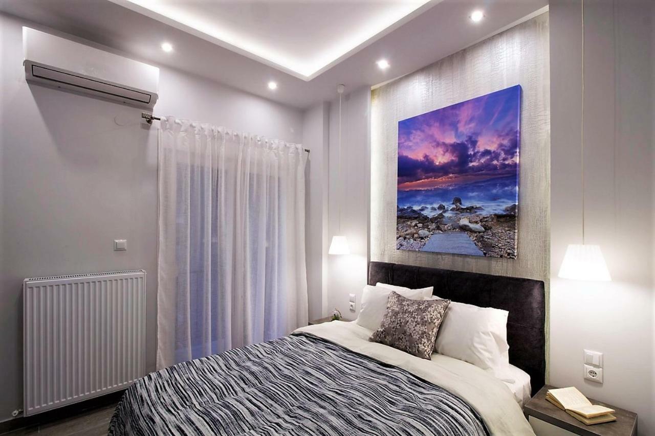 Metro Apartment