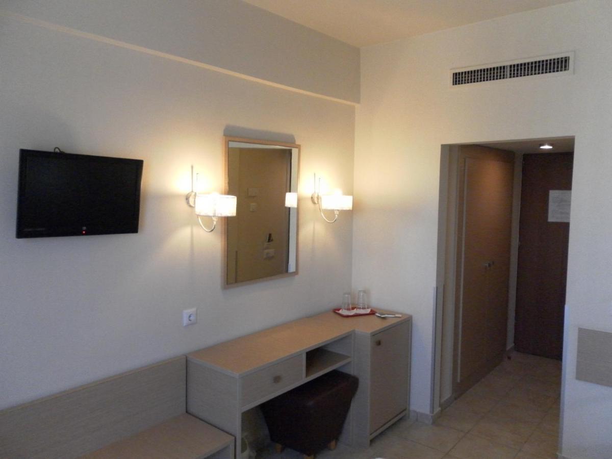 Esperia Hotel 2*