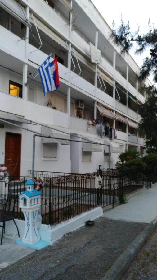 Relax In 90sqm Close To Airport ,shoping,embriolab Seaside Apartment Thessaloniki