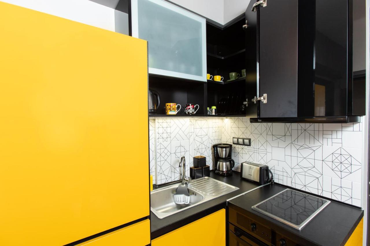 Downtown Luxury Boutique : The Yellow * Tessalónica