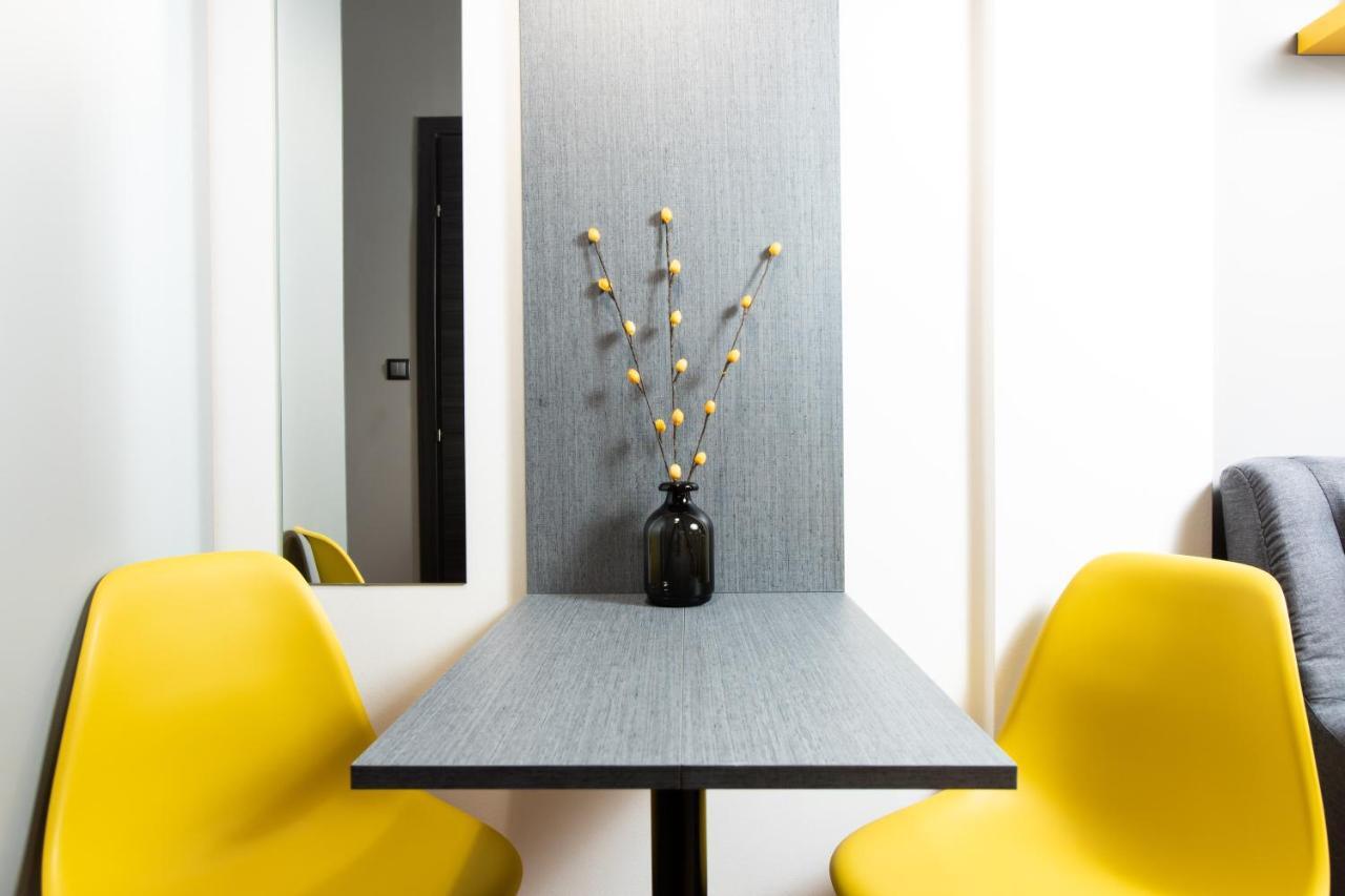 Downtown Luxury Boutique : The Yellow * Tessalónica