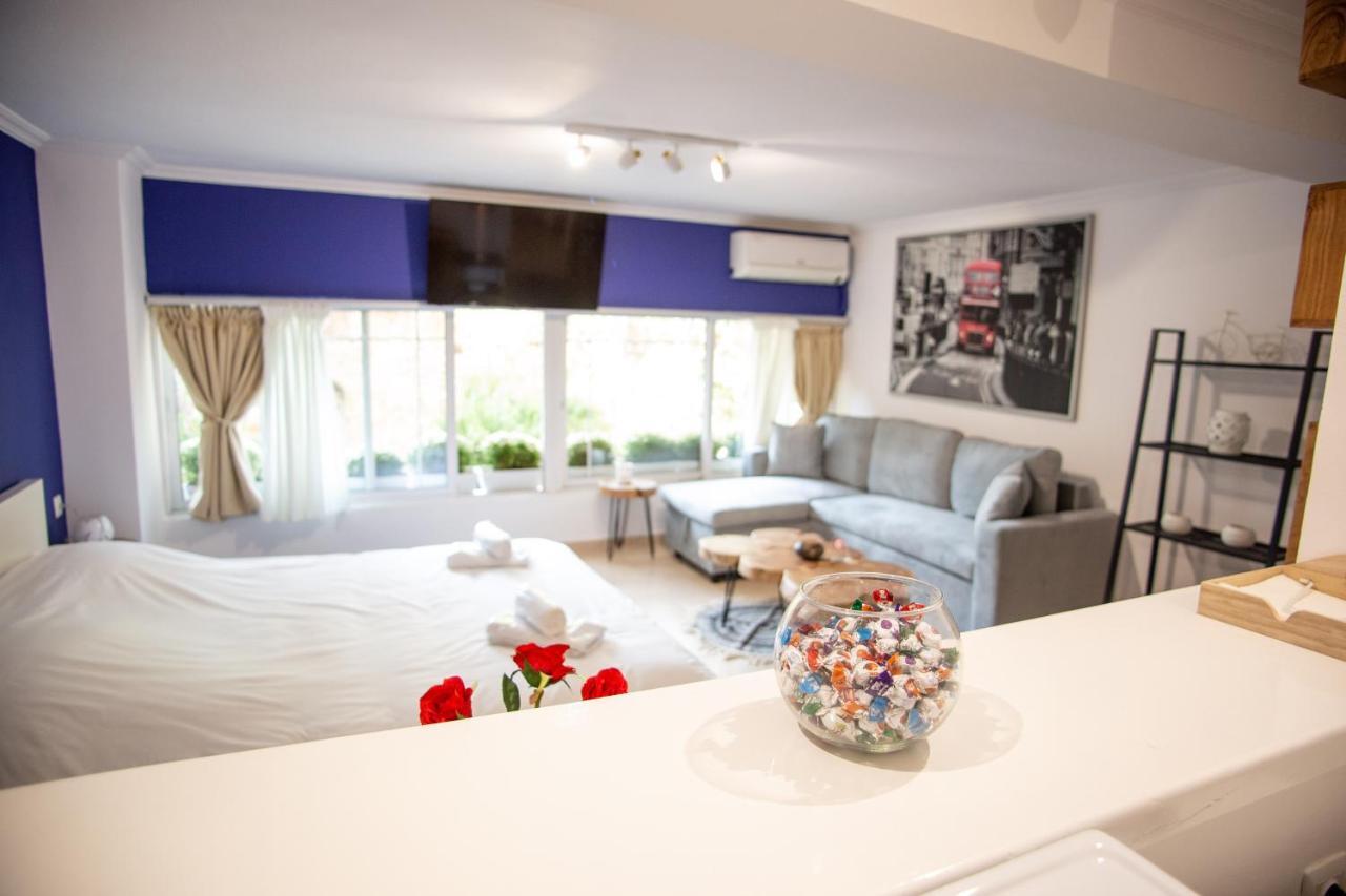 Center Small Apartment *