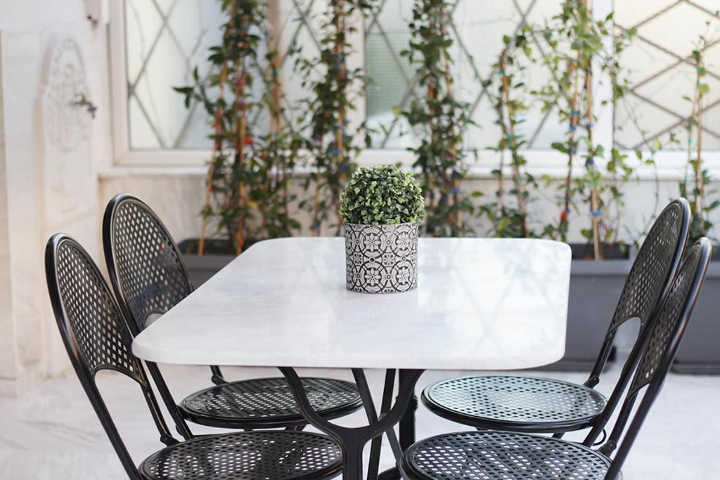 Aster Apartment