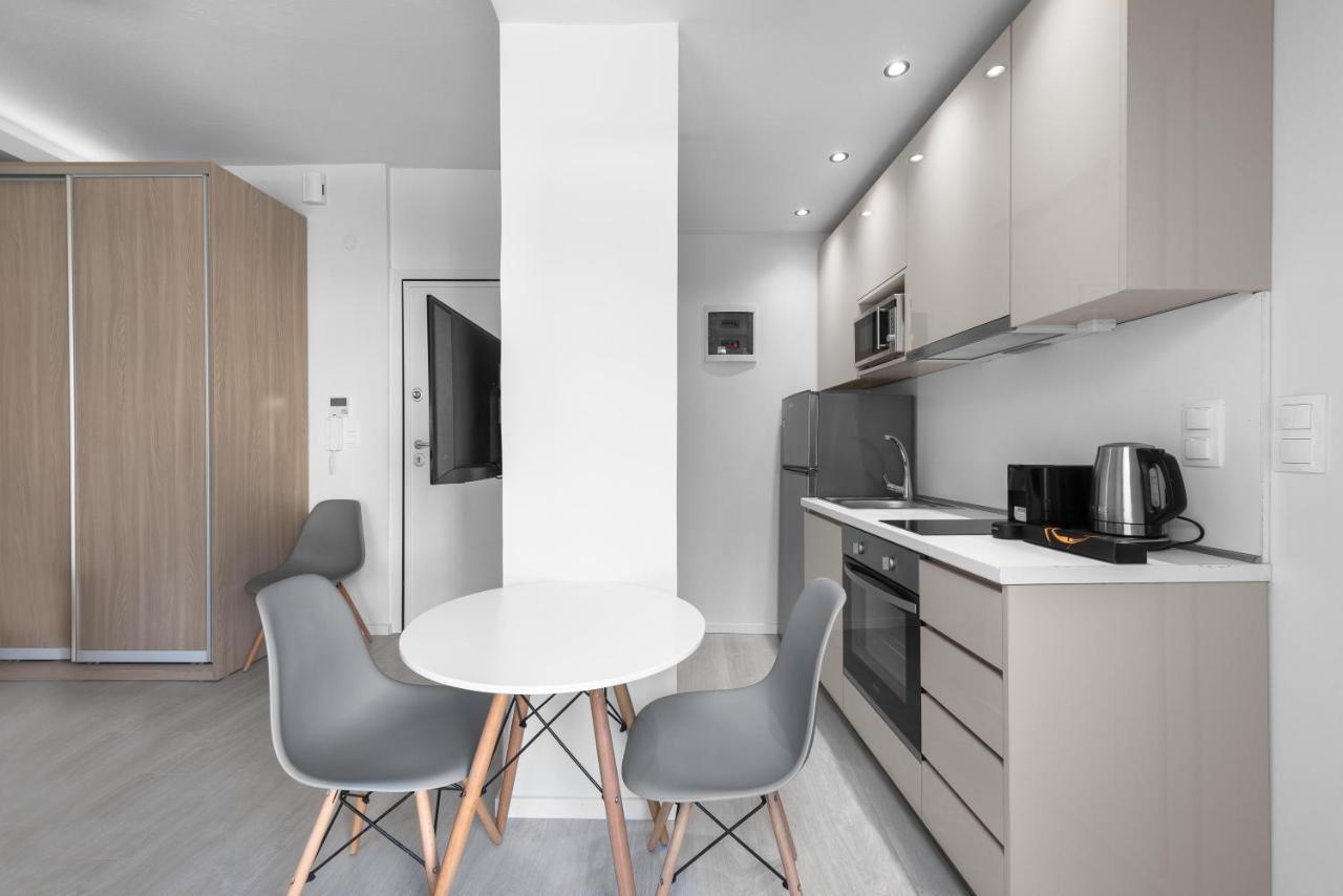 Apartment Denizen Boutique Apartments, Nilie Hospitality Mgmt