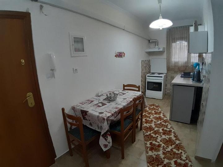 Kosta's 2 Apartment