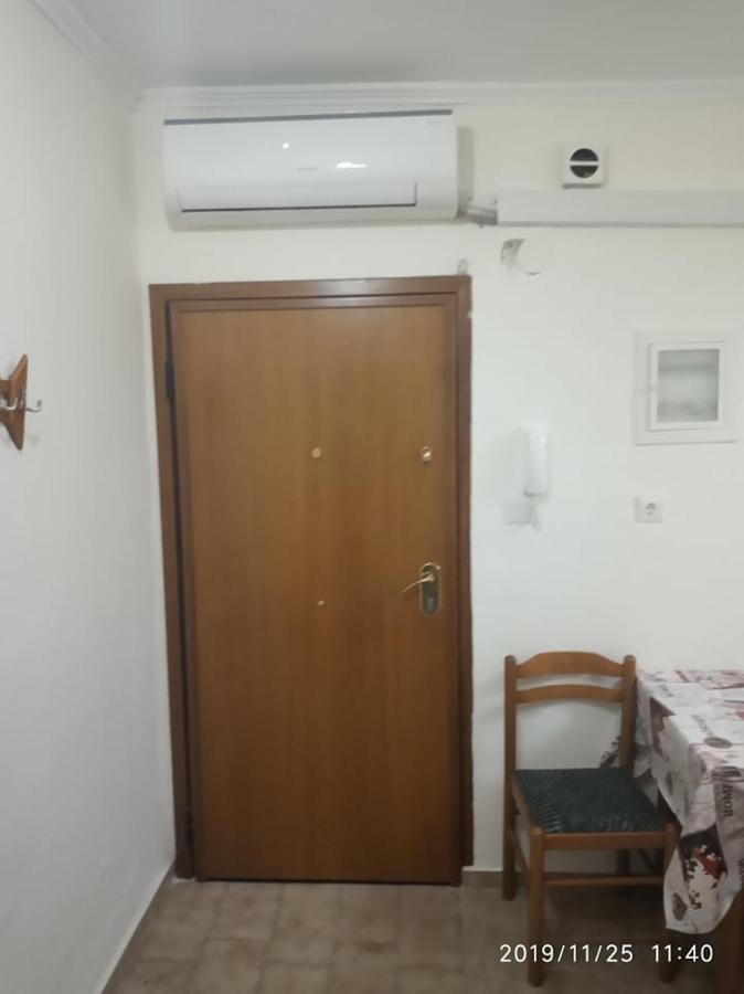 Kosta's 2 Apartment