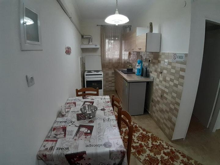 Kosta's 2 Apartment