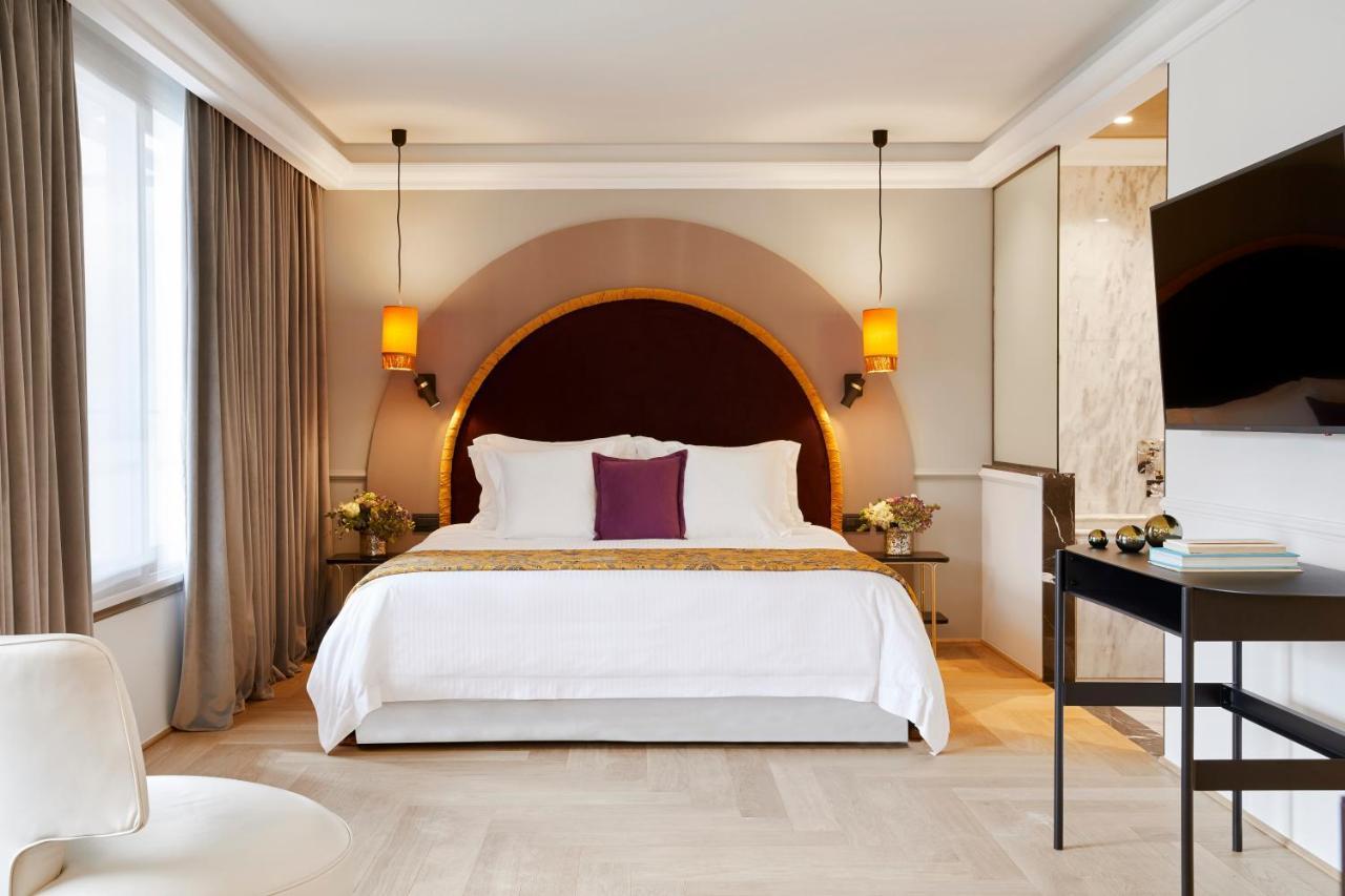 The Excelsior - Small Luxury Of The World 5*