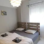 Aristotelous 1 Min Supercentral Mini Studio