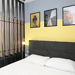 Downtown Seaside Suites