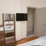 Strata Deluxe Apt.