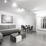Consul, Nilie Hospitality Mgmt