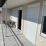 Spacious And Cozy Apartment In Central Thessaloniki