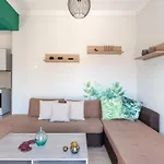 90m² 2 slaapkamer, 1 privé badkamer Appartement in Vadaris-Dikastiria district
