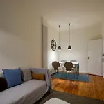 Minimal Chic Central Apartment In Thessaloniki
