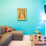 Aristotelous Baroque Suite