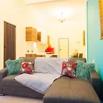 Aristotelous Baroque Suite