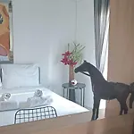 Cozy Fully Equipped Apartment Thessaloniki