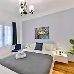 Porto Sea View Apartments - Mitropoleos 127