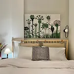 White Rabbit By Halu! Apartments